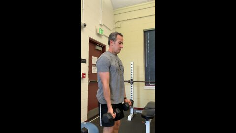 Dumbbell drag curls