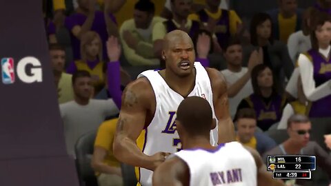 NBA Simulations: The 2021 Milwaukee Bucks vs The 2004 LA Lakers @ Staples Center