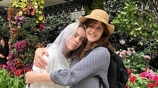 Billie Eilish's Mom Has A Plan To Get Food To First Responders