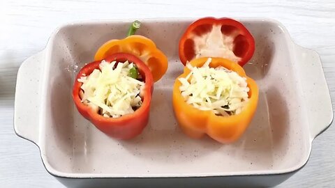 Just put an egg in a bell pepper and you will be amazed! breakfast recipe