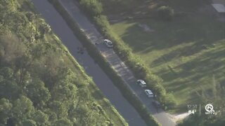 2 dead after car found in canal in Loxahatchee Groves