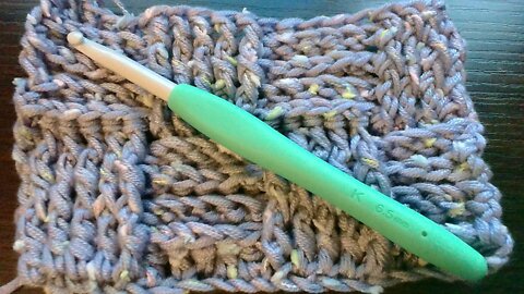 Simple Basket Weave stitch.