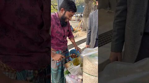 Bangladeshi Street Snacks #bangladesh #dhaka #streetfood #travel