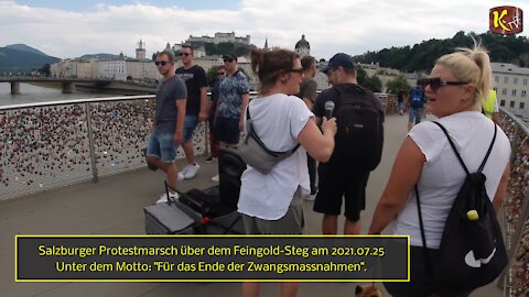 Salzburger Protestmarsch über Feingold-Steg 2021.07.25 Motto - Für das Ende der Zwangsmassnahmen