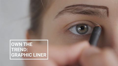 Winter make-up looks: Graphic liner