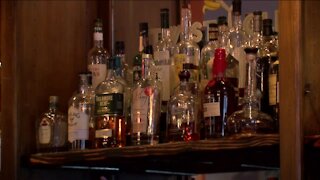Wisconsin bars, restaurants can sell cocktails to go starting Sunday