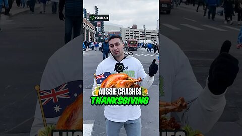 Aussie Crashes Thanksgiving #thanksgiving #usa #australia