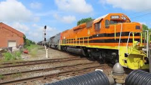 CSX Q560 with Lots of Power on Mixed Freight Train from Marion, Ohio July 25, 2021