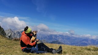 Hiking at 2000 mt with OZZY