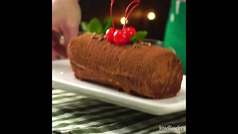 Christmas Log with Maria Cookies