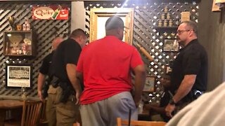 Man Buys Cracker Barrel Dinner For Police Officers