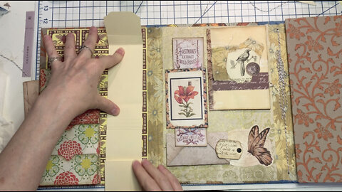 Episode 214 - Junk Journal with Daffodils Galleria - Lap Book Pt. 14