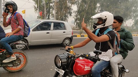 Motor ride with friends😍