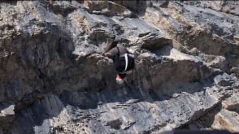 Extrem basejumping med 8 volter