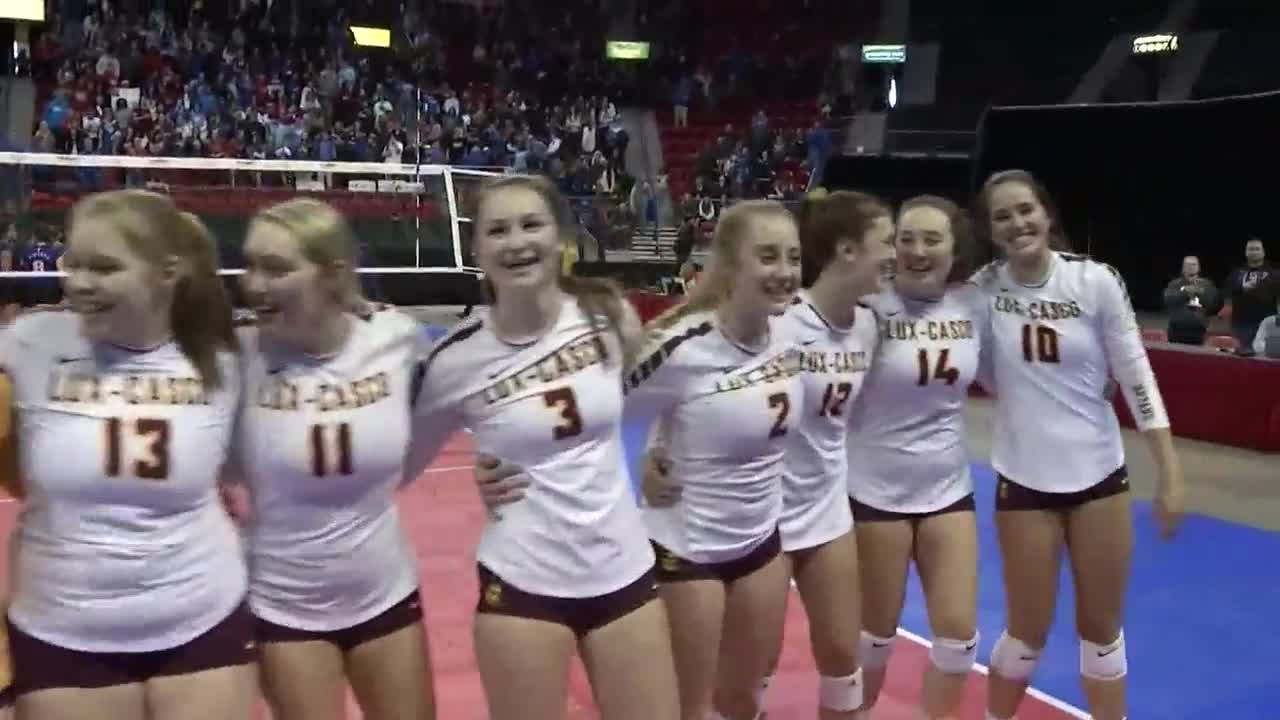 Luxemburg-Casco advances to state volleyball championship