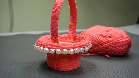 AWESOME PAPER CUP BASKET with wool yarn: Craft Ideas