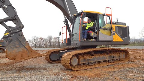 Excavator Envy! Fancy Features Make Tim Drool!