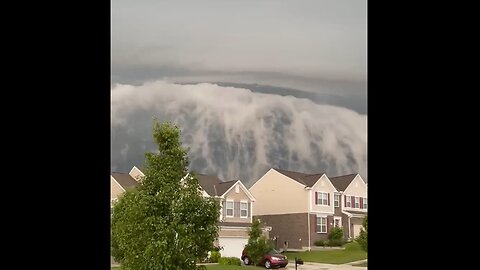 Clouds look like a giant wave