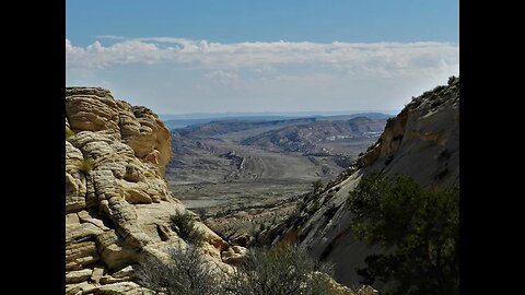 Upper Muley Twist Canyon Trail in Capitol Reef National Park