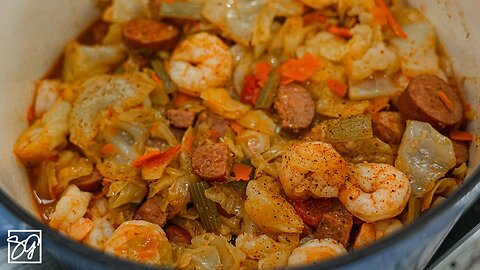 Delicious Fried Cabbage with Shrimp
