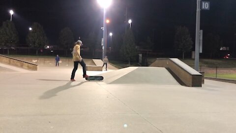 fakie 360 w kick