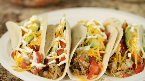 Slow cooker chicken tacos