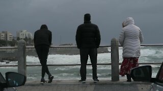 SOUTH AFRICA - Cape Town - Wintry weather in Cape Town (Video) (73q)