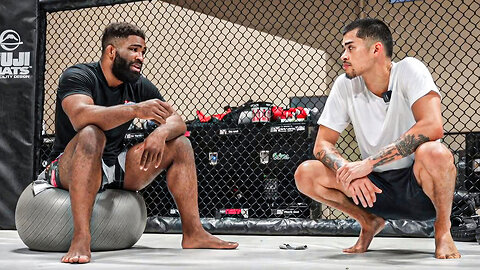 SNEAKO's Full Training Session With UFC Fighter Chris Curtis