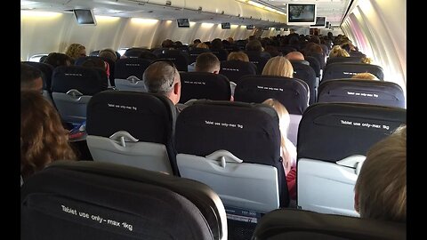 [QF660] Qantas NEW domestic economy class Adelaide to Brisbane on Boeing 737-800