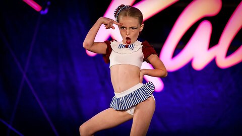 Tiny 7 year old dancer shows off her dance skills!