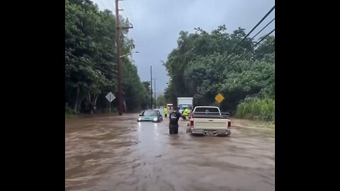 HEAVY RAINS💦🏠🌊🏘️DRENCH HAWAII ISLAND IN SEVERE FLOODING🌊🏄💫