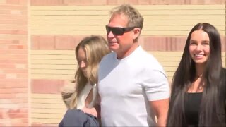 Barry Morphew leaves court with his daughters after murder case dismissed