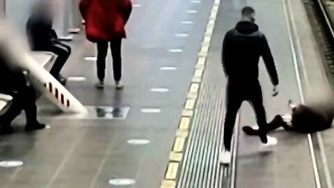 Defend Yourself from a Vicious Attack - Violent Attack Caught on CCTV