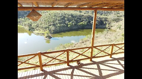 Quiosque na margem do lago - Sertão Móveis -feito com tijolo ecológico