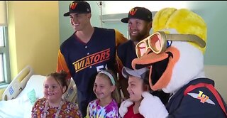 Aviators visit Summerlin Hospital