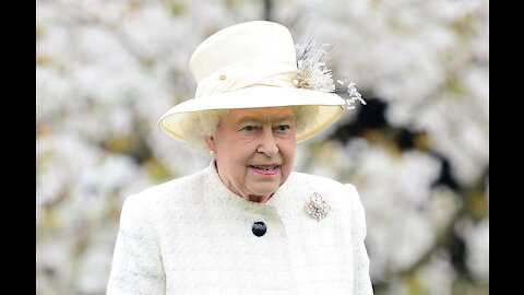 Queen Elizabeth's dorgi puppy dies