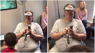 Blind mann ser familien sin for første gang etter 13 år