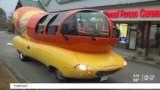 Oscar Mayer looking for a hotdogger to drive the Wienermobile