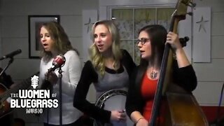 "Blue Ridge Cabin Home" by The Loose Strings Band | The Women of Bluegrass Music