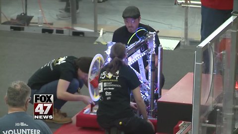 Mason hosts robotics competition in new facility