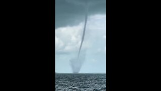 Epic waterspout captured on camera in the Bogi Channel in Florida