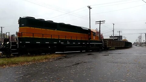 A Rainy Day Freight Train Thru Iron Mountain, Michigan.. #trainvideo #trains | Jason Asselin