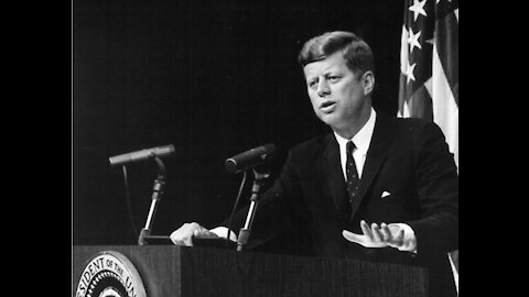PODEROSO discurso de Kennedy al asumir como presidente en que planteó al pueblo un desafío histórico
