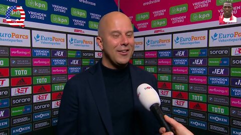 Feyenoord-trainer Arne Slot en matchwinnaar Q. na afloop van Feyenoord - Cambuur