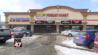 Giant new supermarket opens today in Lansing