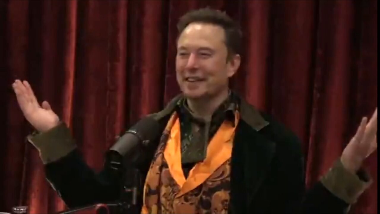 Joe Rogan and Elon Musk Halloween Special - Order Pizza Live On The Air ...