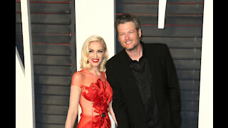 Gwen Stefani and Blake Shelton are planning a summer wedding