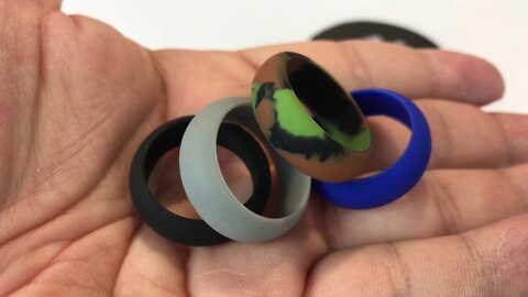 WharFlag Silicone Wedding Ring Band (4-PACK of Gray, Black, Blue And Camouflage) review