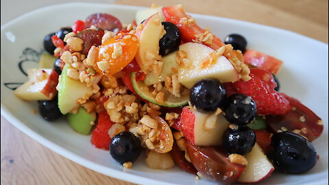 Delicious recipes: Thai spicy mixed fruit salad