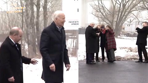 A confused Biden is instructed where to stand and forced to wait while being ignored by Democrats Walz, Klobuchar, Smith, and Baldwin having their photo op: "Oh, he's waiting for, hahaha!"